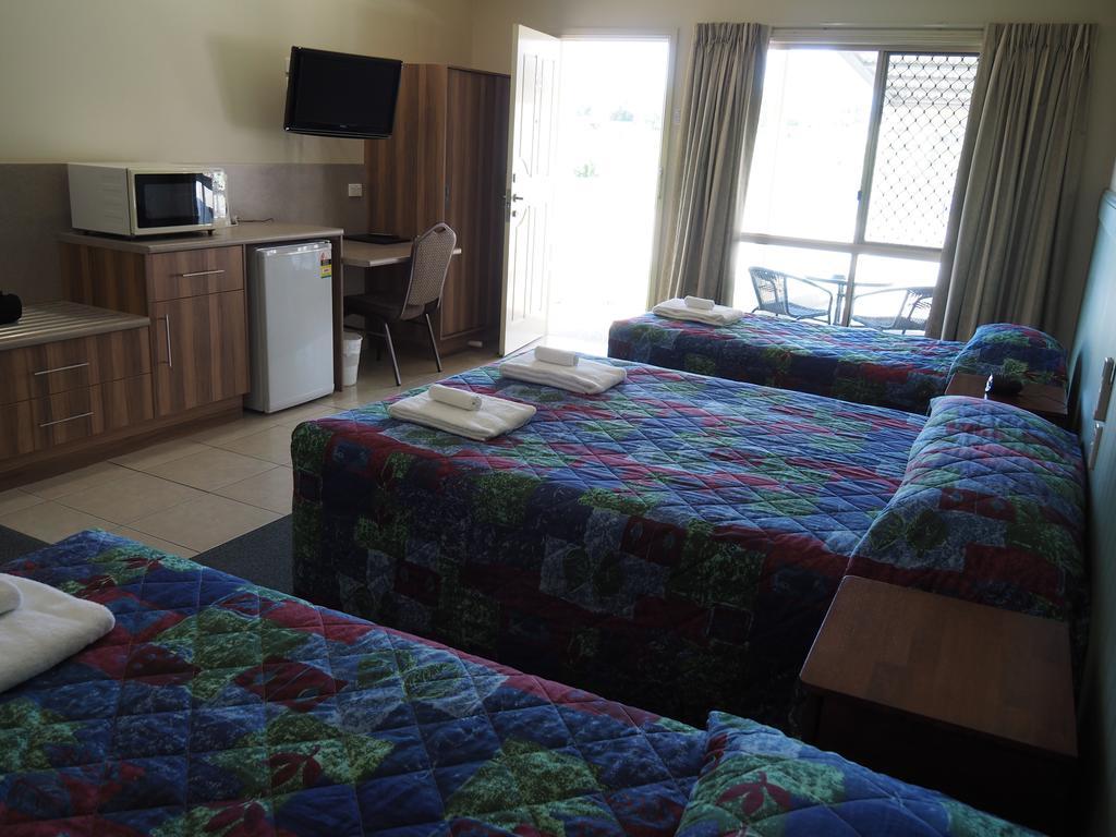Pittsworth Motor Inn Exteriér fotografie
