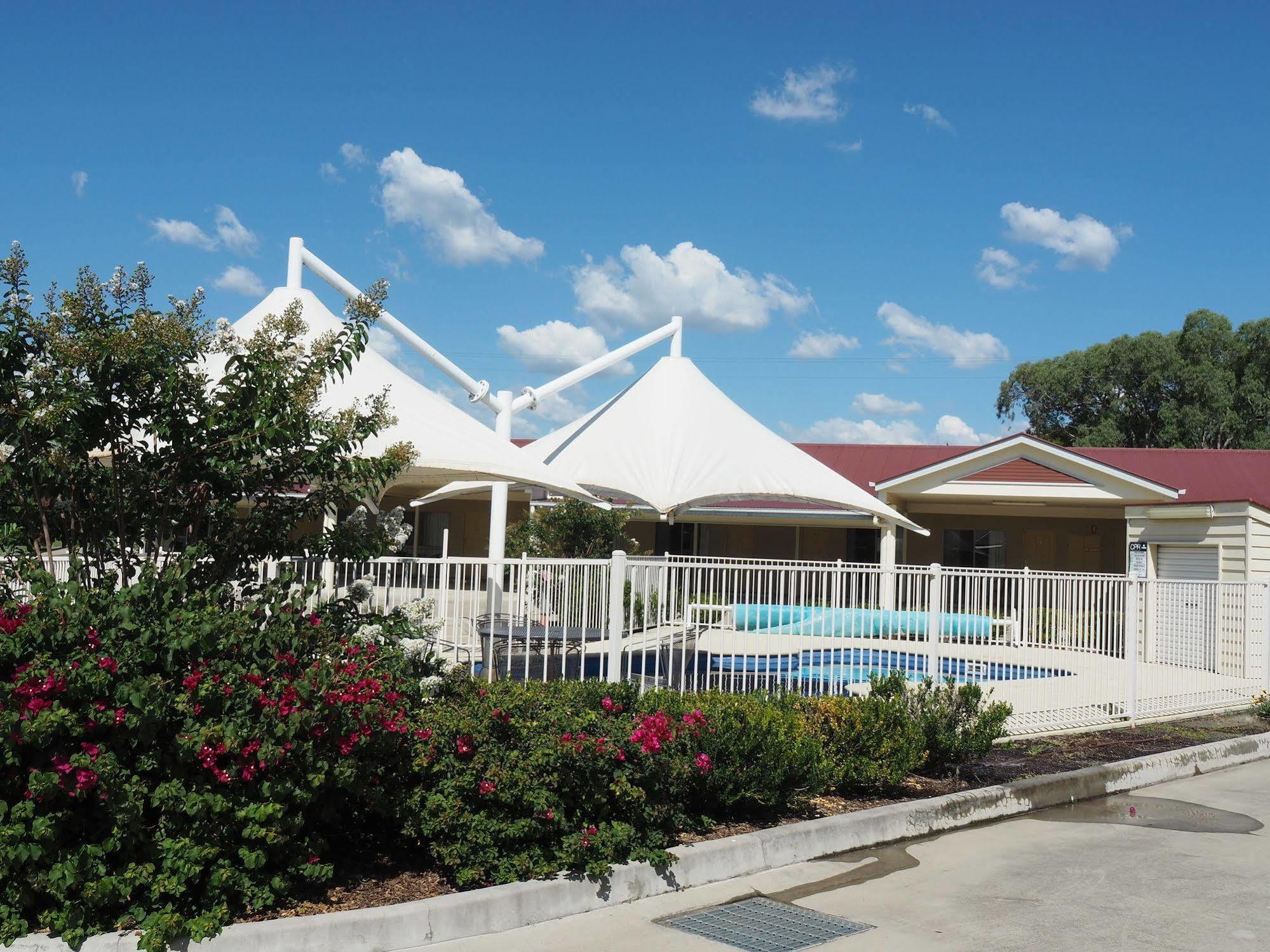 Pittsworth Motor Inn Exteriér fotografie