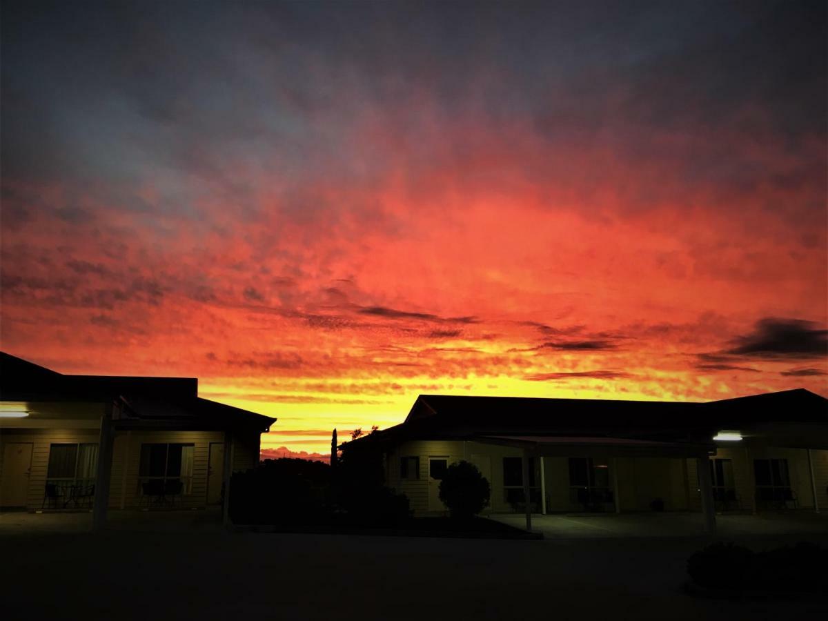 Pittsworth Motor Inn Exteriér fotografie